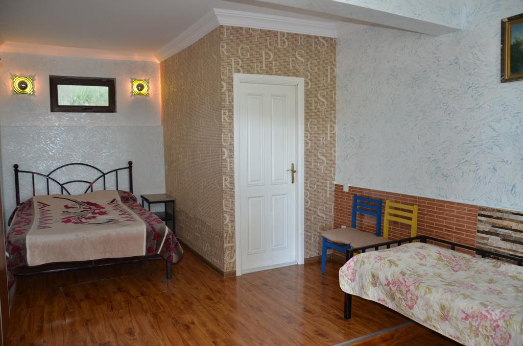 TJ Guest House Makhinjauri Extérieur photo