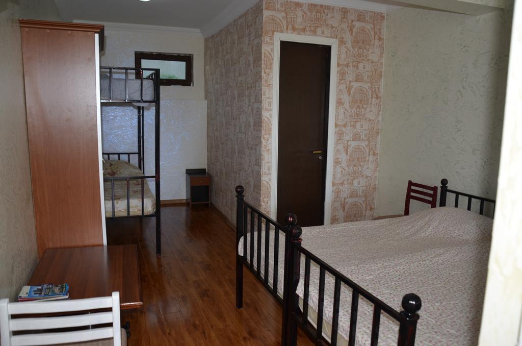 TJ Guest House Makhinjauri Extérieur photo