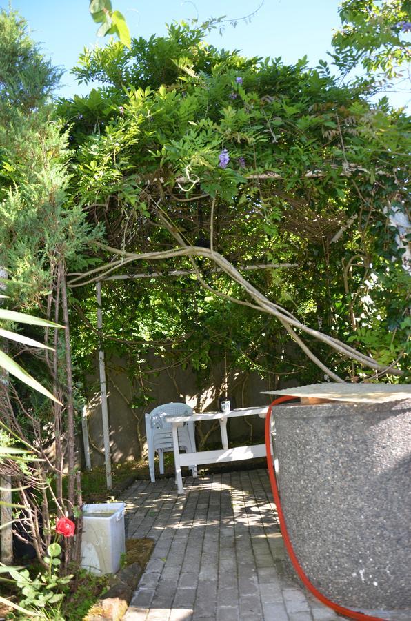 TJ Guest House Makhinjauri Extérieur photo
