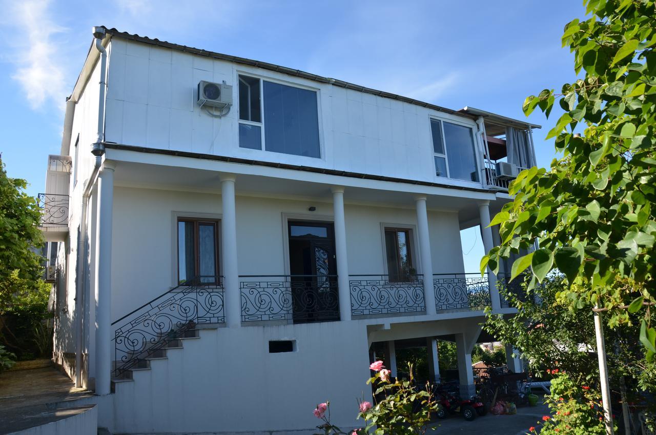 TJ Guest House Makhinjauri Extérieur photo
